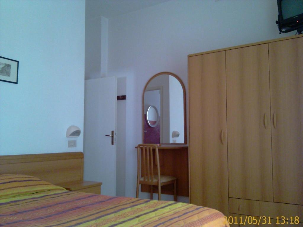 Hotel Leda Rimini Pokoj fotografie