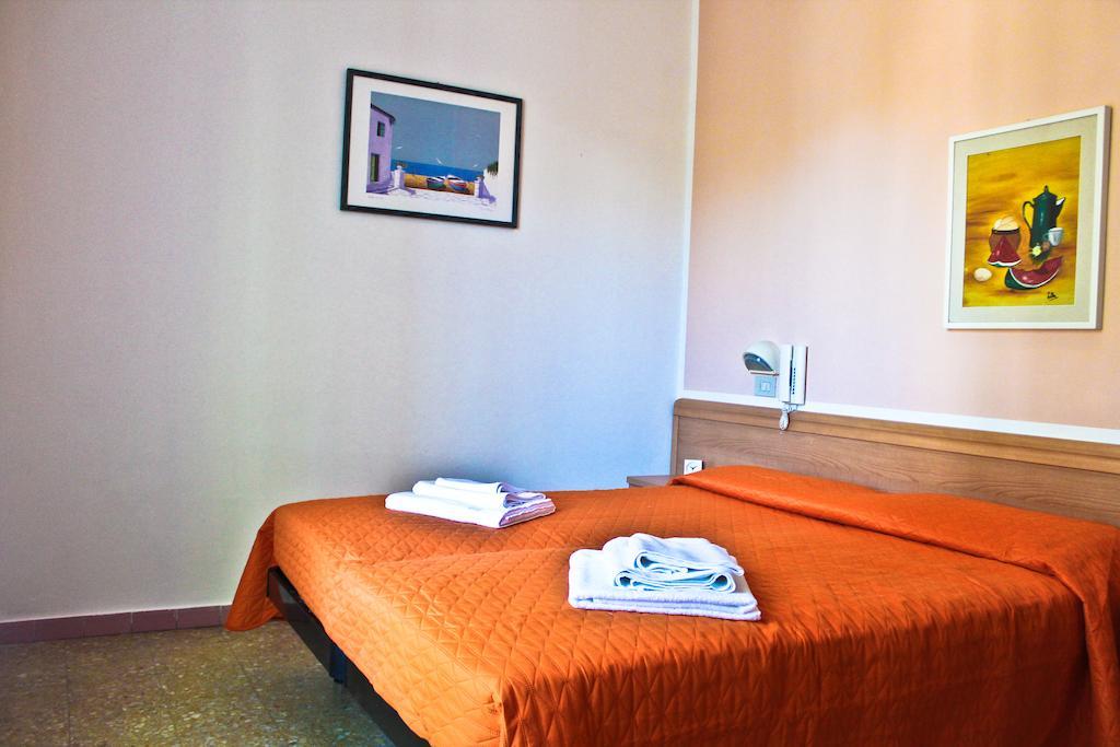 Hotel Leda Rimini Pokoj fotografie